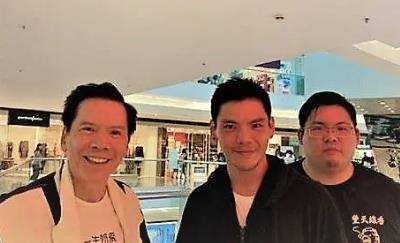 向佑是向太亲生的吗,为什么向太很少提向佑 向佑是向太亲生的吗,为什么向太很少提向佑